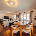 Villa Terra House *