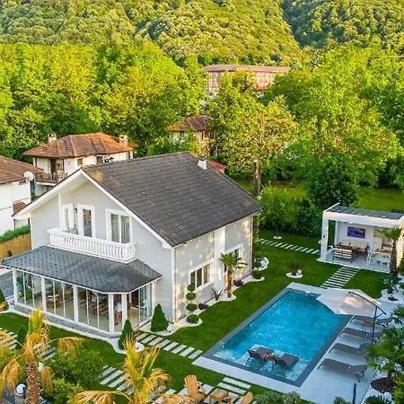 Terra House 빌라