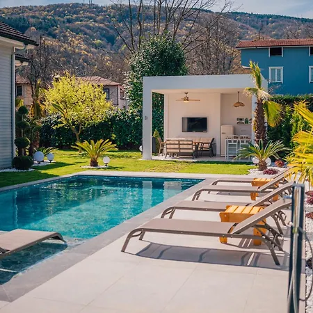 Terra House Villa *